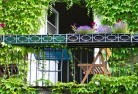 Shortrooftop-and-balcony-gardens-18.jpg; ?>